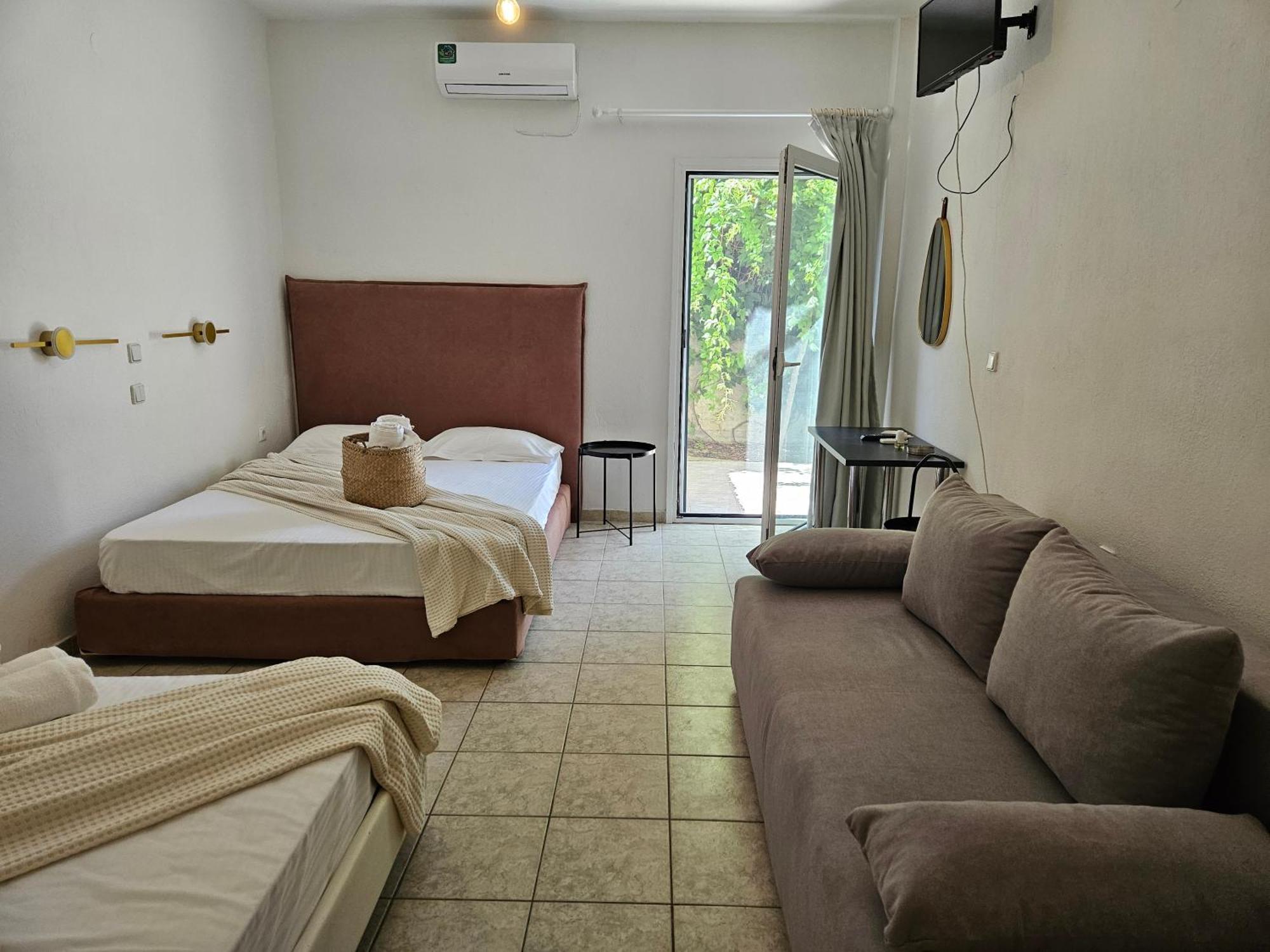 Sivilla Studios Afytos Rum bild